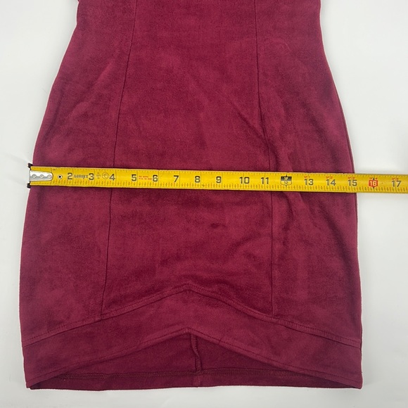Windsor Plunging Vneck Faux Suede Wine Mini Dress Women's sz. Small - Picture 13 of 13